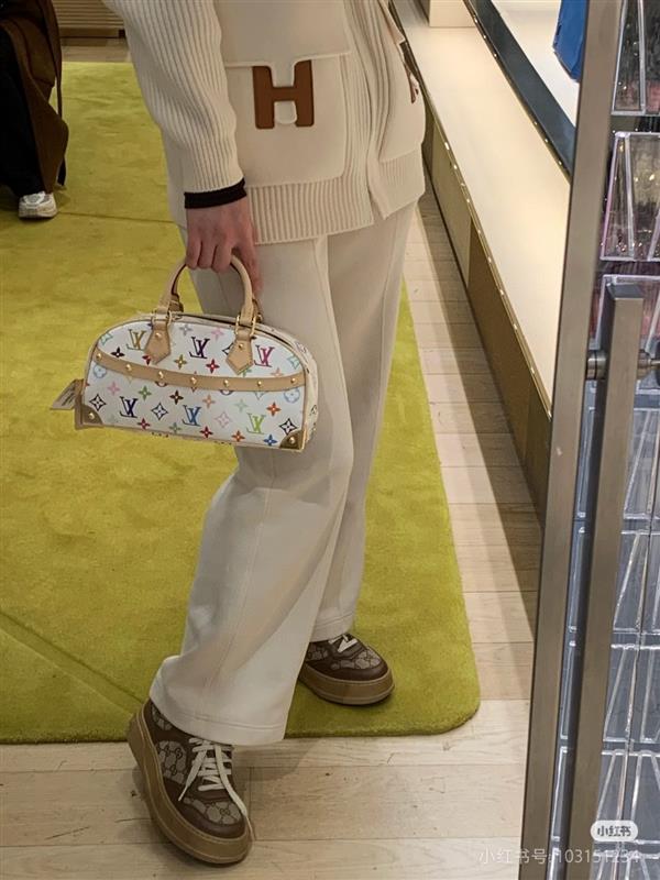 2026124175532390 130